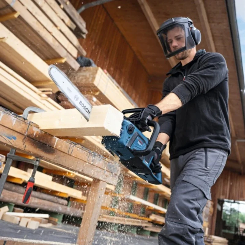Cordless chain saw Bosch GKE 18V-40 06008D3001