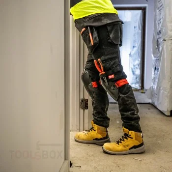 Работни обувки - Milwaukee, FLEXTRED S3S ESD SC FO SR, бежови, висок профил, размер 46, 4932493750