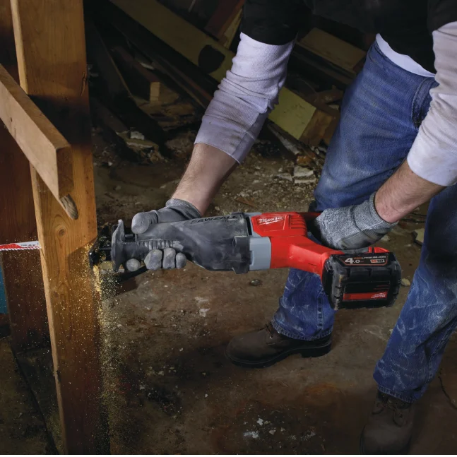 Cordless sabre saw Milwaukee M18 BSX-402C / 4933447285