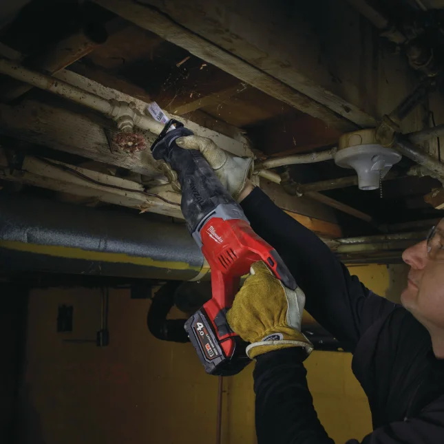 Cordless sabre saw Milwaukee M18 BSX-402C / 4933447285