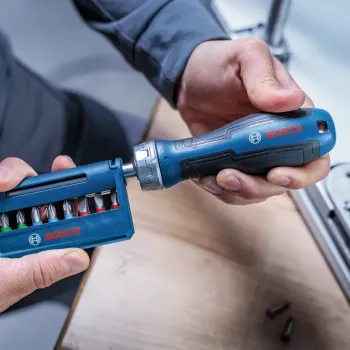 Bit Ratchet Screwdriver with 18 Bits Bosch Professional 1600A039PR, 36 Nm