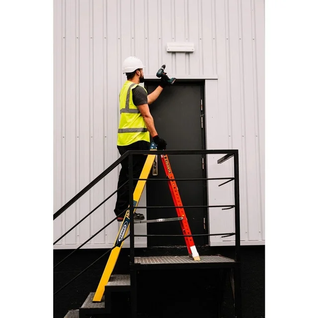 Стъпална стълба Wernerco Adjusta Step 6 стъпала, алуминий и фибростъкло, 150 кг, 075074