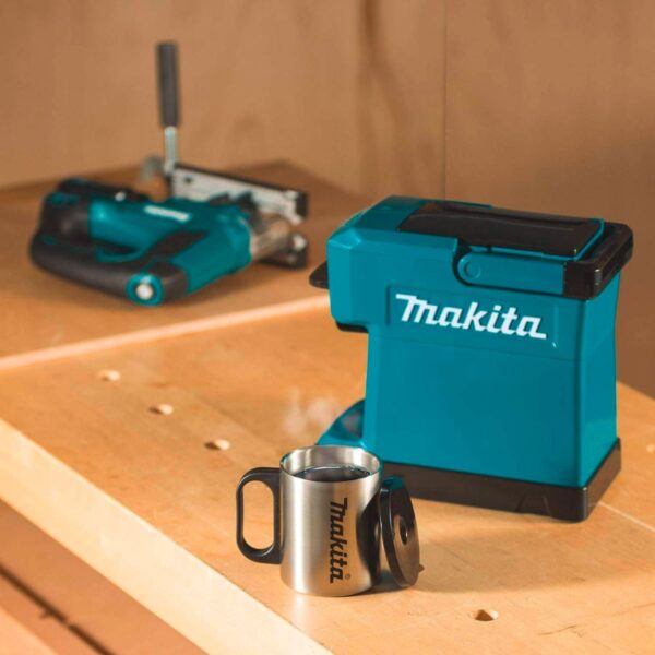 Акумулаторна Кафемашина Makita DCM501Z, 18 V, 0.24 л