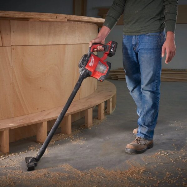 Акумулаторна прахосмукачка Milwaukee M18CV-0, 18 V, 9.4 kPa + ПОДАРЪК Шапка