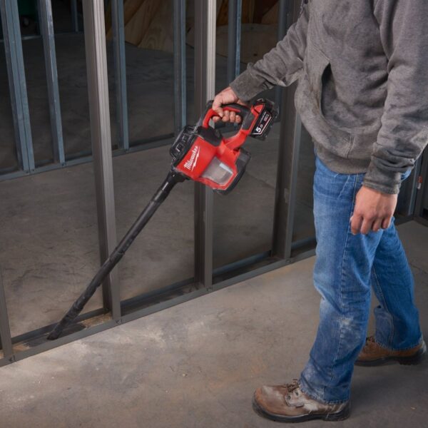 Акумулаторна прахосмукачка Milwaukee M18CV-0, 18 V, 9.4 kPa + ПОДАРЪК Шапка