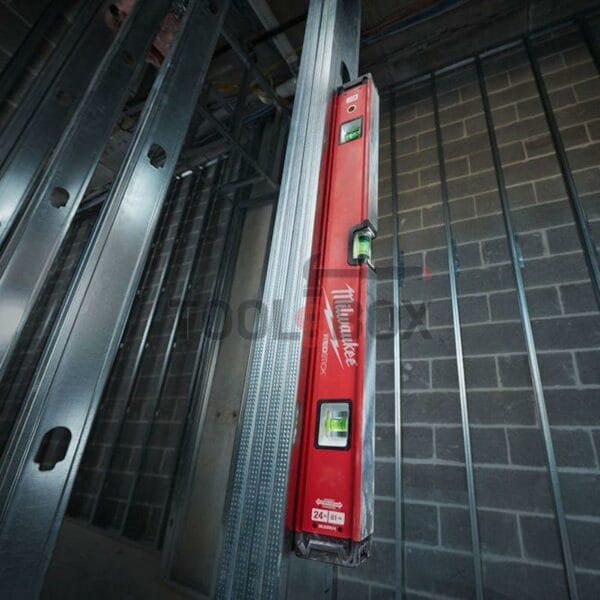 Магнитен ръчен нивелир Milwaukee 4932459063 / 61cm (24") RedStick Backbone 60 Magnetic Box Level - Image 3