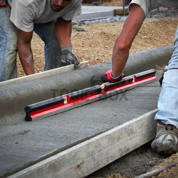 Ръчен нивелир Milwaukee 4932459895 / 180CM REDSTICK CONCRETE LEVEL - Image 4