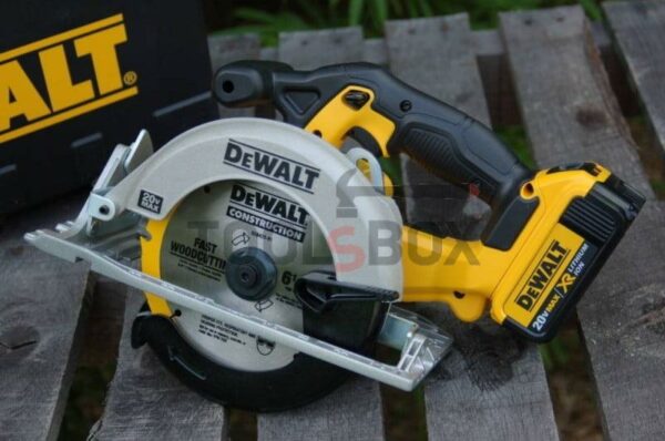 Ръчен циркуляр Dewalt DCS391N, 18V XR , 165мм