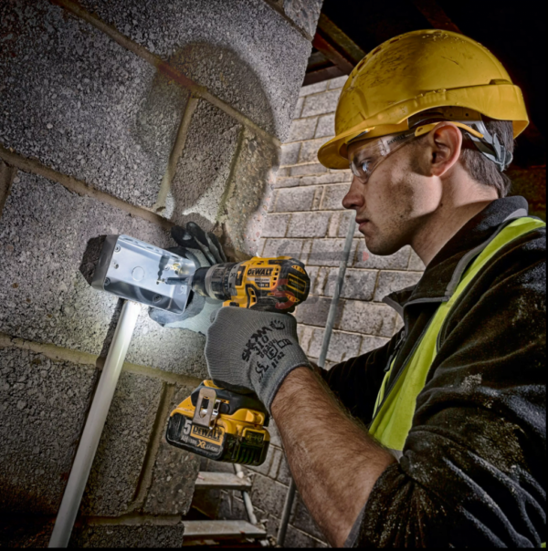 Акумулаторен Безчетков Винтоверт DeWALT DCD796P1 , 18 V, комплект - Image 4