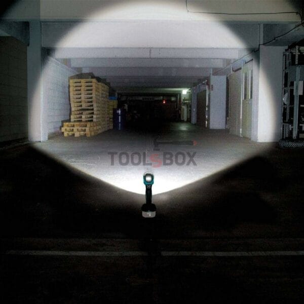 Акумулаторен фенер Makita DML808 14.4-18V LED