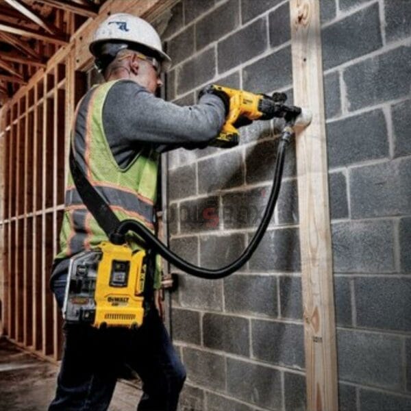Акумулаторен прахоуловител Dewalt DWH161N, 18V SDS-Plus
