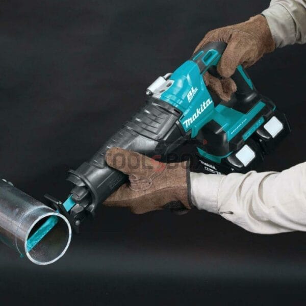 Акумулаторен безчетков саблен трион Makita DJR360Z, 18V+18V, 32мм