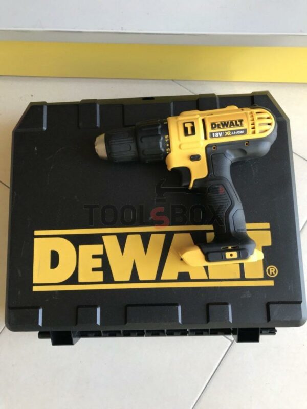 Винтоверт ударен акумулаторен DeWALT DCD776NT, Li-Ion 18 V 42 Nm,