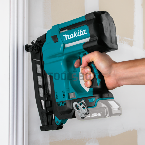 Акумулаторен такер за дърво Makita DBN600Z, 18V, 16GA - Image 4