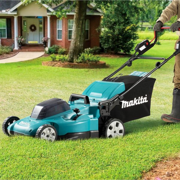 Акумулаторна косачка Makita DLM538Z, 18+18V, 534мм