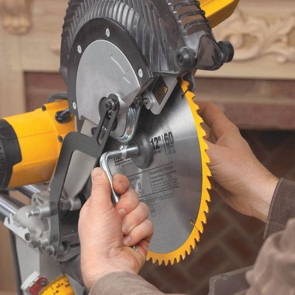 Настолен циркуляр с герунг DeWalt DWS780, 1675W, 305мм + Маса DE7023