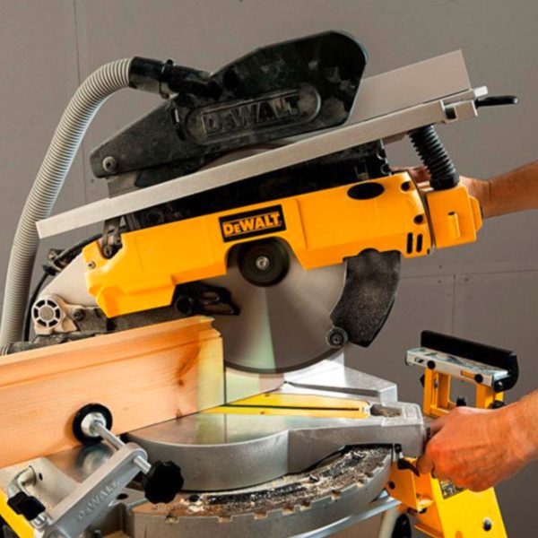 Потапящ настолен циркуляр DeWALT D27113, 1600W, 305мм