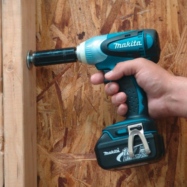 Акумулаторен гайковерт Makita DTW251Z ударен 18V, 1/2", 230Nm