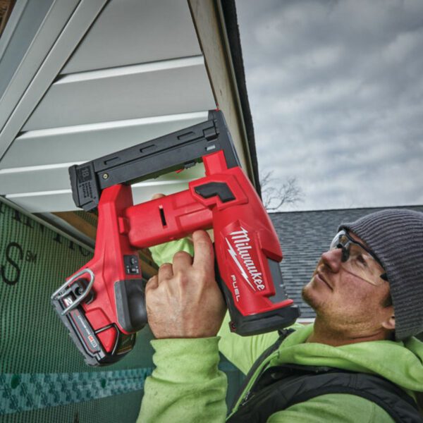 Акумулаторен такер за дърво Milwaukee M18FNCS18GS-0X, 18V, 9.5-38мм