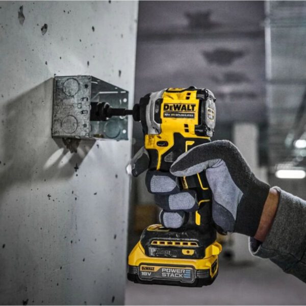 Акумулаторен ударен винтоверт DeWALT DCF850D2T, безчетков 18V, 206Nm - Image 3