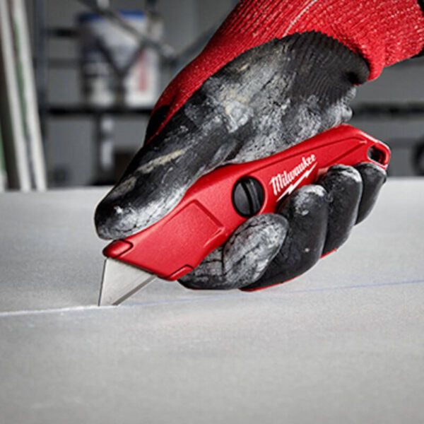 Макетен нож Milwaukee 4932471361 с фиксирано острие