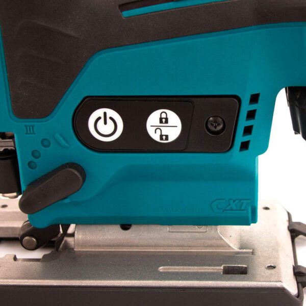 Акумулаторен прободен трион-зеге Makita JV102DZ 12V