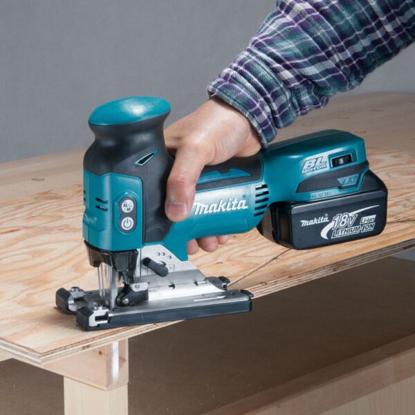 Прободен трион Makita DJV181Z 18V