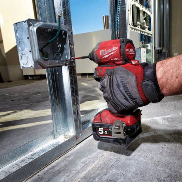 Комплект ударен винтоверт и импакт драйв Milwaukee M18FID2, M18FPD2