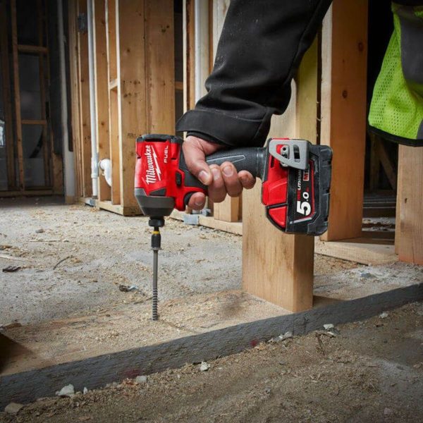 Комплект ударен винтоверт и импакт драйв Milwaukee M18FID2, M18FPD2