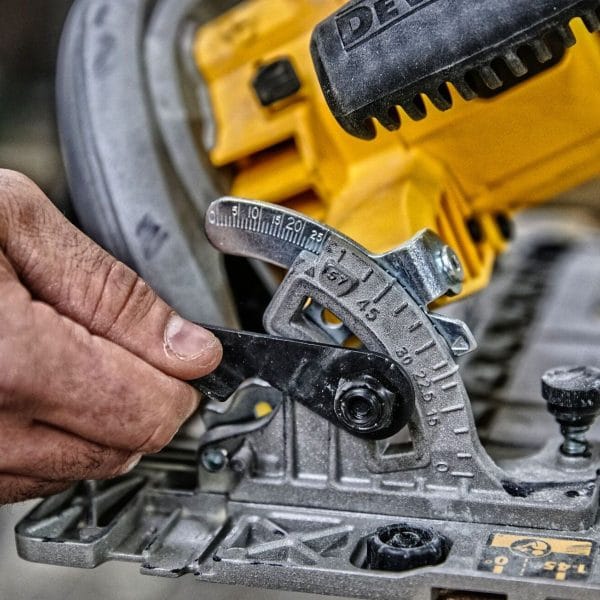 Кабелен ръчен циркуляр DeWalt DWE576K, ф 190мм