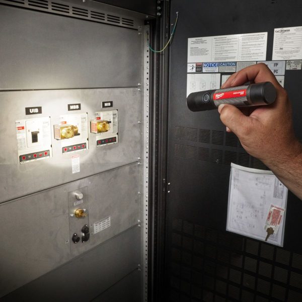 Milwaukee акумулаторен фенер L4 FMLED-301 LED USB - 800 лумена, IP67