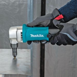 Какво е нагер? 1 Електрически нагер Makita JN1601, 550 W, 22 мм