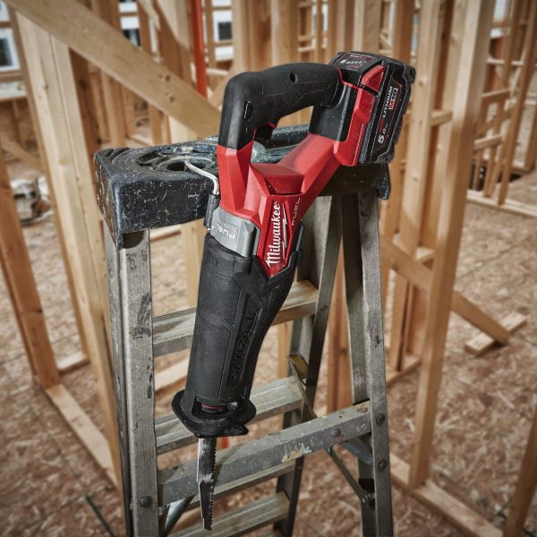 Акумулаторен саблен трион Milwaukee M18FSZ-0X, 18 V, 32 мм