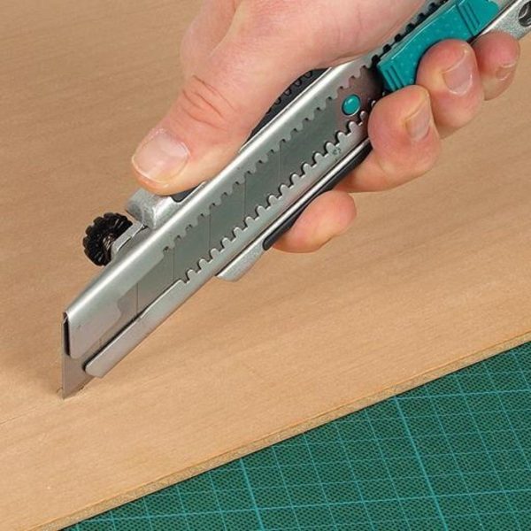 Метален макетен нож Wolfcraft 065 WLF 102, 25 мм