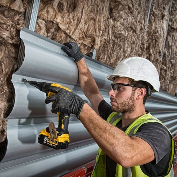 Акумулаторен Безчетков Винтоверт DeWalt DCF620NT , 18V