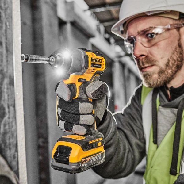 Акумулаторен ударен винтоверт DeWALT DCF840NT, 18 V, 192 Nm, 1/4"