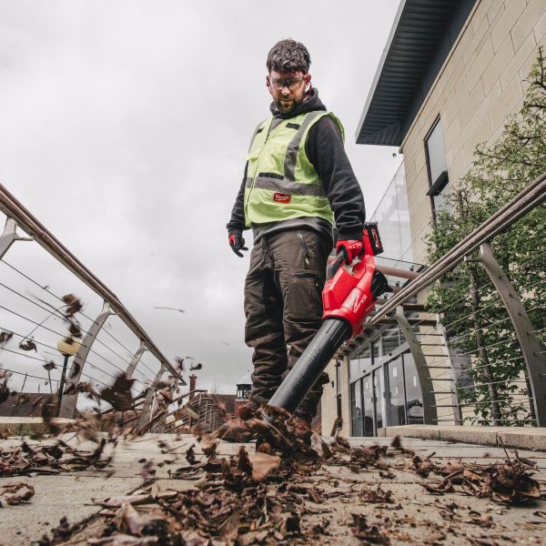 Комплект акумулаторни градински машини Milwaukee M18 FPP2OP2-802