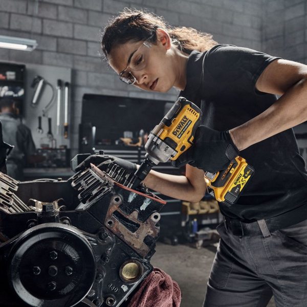 Акумулаторен ударен гайковерт DeWALT DCF891P2T, 812 Nm, 18 V, 1/2″