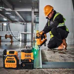 Как се работи с лазерен нивелир? 8 Лазерен нивелир Dewalt DCE089NG18, 12-18V, 360 градуса, зелен лъч, 35м