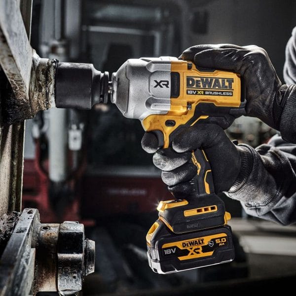 Акумулаторен ударен гайковерт DeWALT DCF961N, 18 V, 2372 Nm, 1/2"