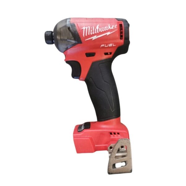 Акумулаторен импулсен винтоверт Milwaukee M18FQID-0, 50Nm, ВТОРА УПОТРЕБА