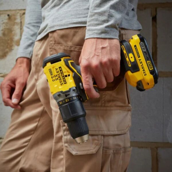Акумулаторен ударен винтоверт Stanley SFMCD715D2A, 18 V, 2 Ah, 100 бр