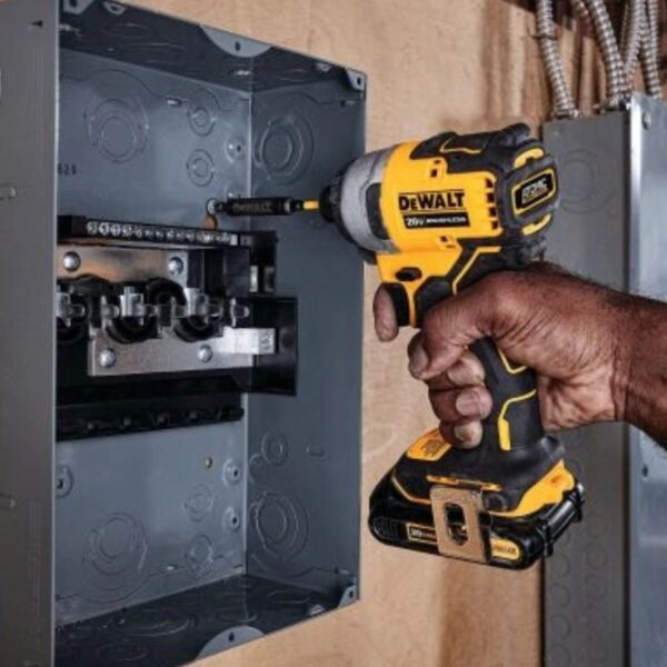 Акумулаторен винтоверт DeWalt DCF809D2T, 18V, 190Nm