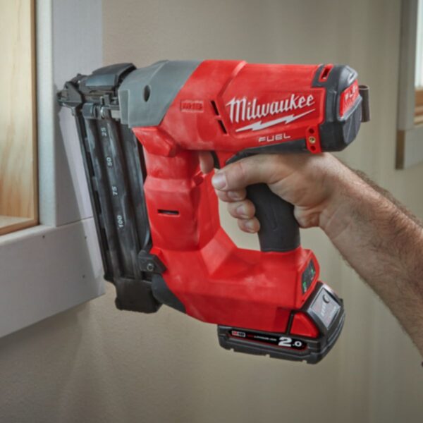 Акумулаторен такер Milwaukee M18 CN18GS-202X, 18V, 16 - 54 мм, 4933451573
