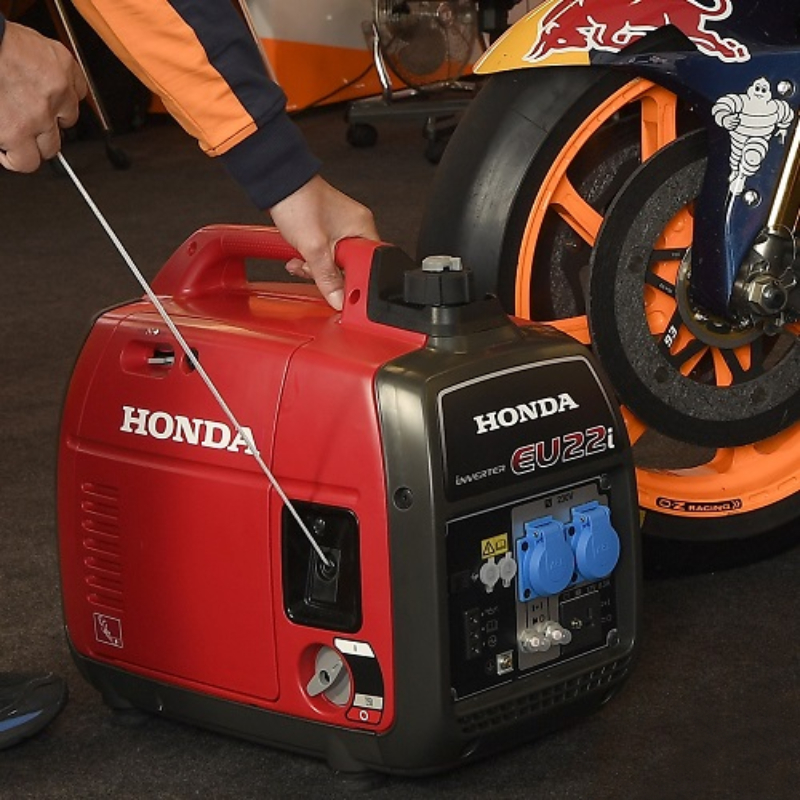 0803020047 benzinov generator za tok eu22 it1 2 2 k va monofazen superbezshumen1