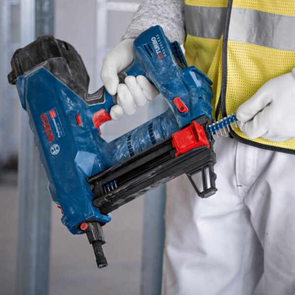 Акумулаторен такер за бетон Bosch GNB 18V-38, 18 V, 13 - 38 мм Solo+, 06019L7001