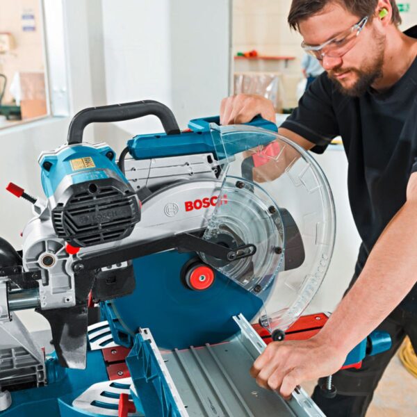 Настолен потапящ циркуляр Bosch GCM 12 SDE, 1800 W, 305 мм, 0601B23100