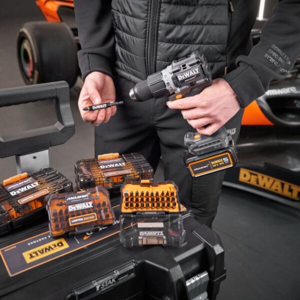 Комплект накрайници с държач Dewalt DT70900T, 32 бр McLaren