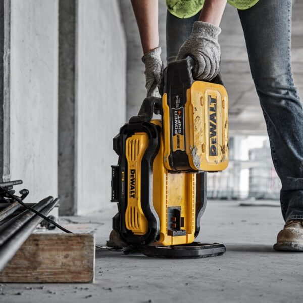 Зарядно устройство DeWALT DCBPSC0550, 120 V