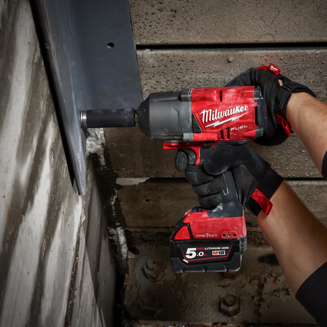 Акумулаторен гайковерт Milwaukee M18ONEFHIWF34-503X, 18 V, 1627 Nm, 3/4" 2 Акумулаторен гайковерт Milwaukee M18ONEFHIWF34-503X, 18 V, 1627 Nm, 3/4"